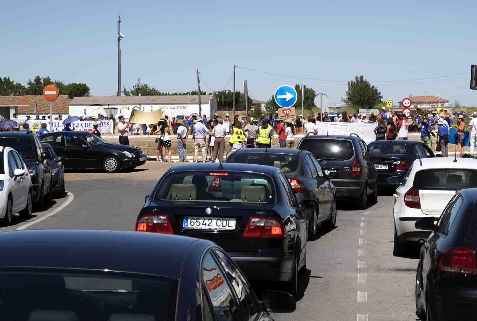 ical stop uranio protesta mina corte carertera (3)