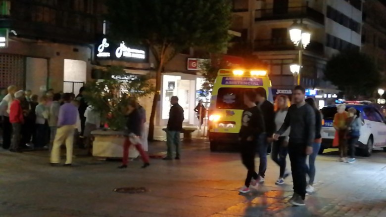 Una persona mayor precisó la asistencia médica en la calle Zamora.