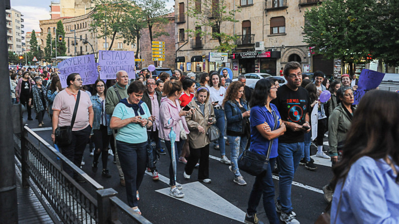 Salamanca se suma a las manifestaciones contra la violencia de género. #NocheVioleta.