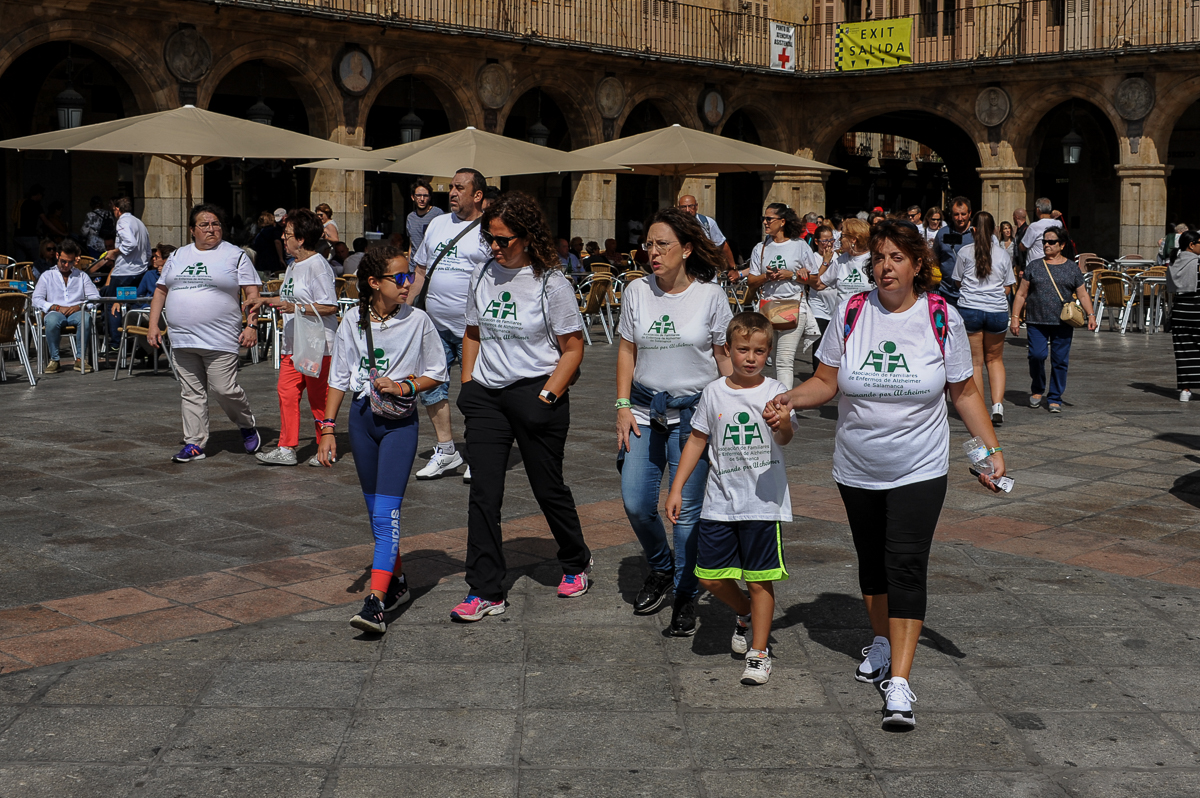 AFA organizó una marcha para visibilizar el Alzheimer en Salamanca.
