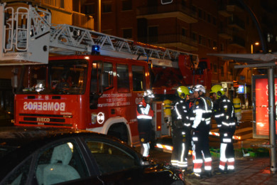 Los bomberos acudieron aun incendio en la Avenida de Portugal.