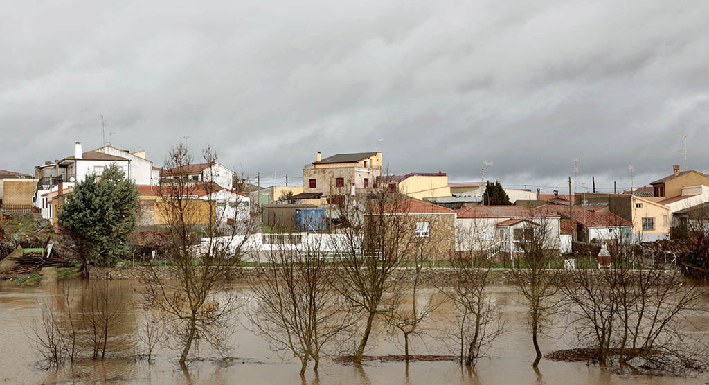 David Arranz / ICAL La localidad salmantina de Golpejas inundada por las lluvias