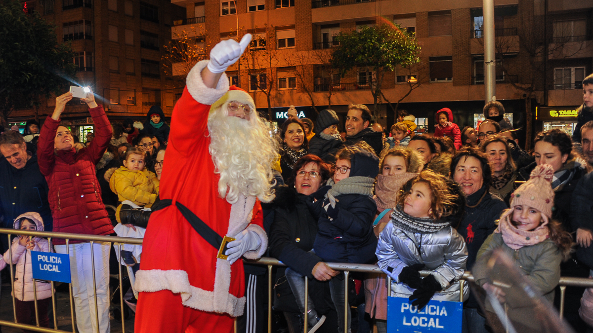 Papá Noel llega a Salamanca para recoger las cartas de los niños y niñas salmantinos.