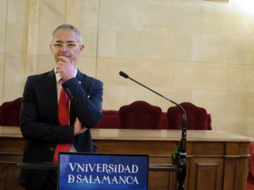 Ricardo Rivero, rector de la Universidad de Salamanca.