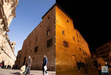 La cuenta de Instagram Salamanca Móvil ha colgado estas dos imágenes de la Casa de las Conchas.