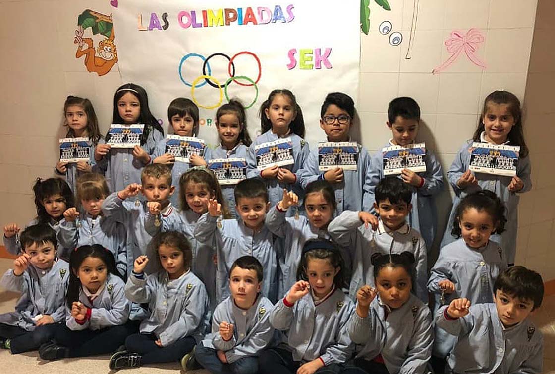 El Real Madrid envía una carta y regalos a los niños del Milagro
