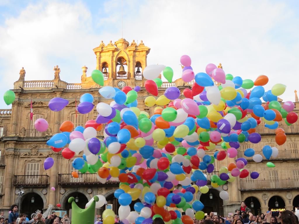 pyfano suelta globos