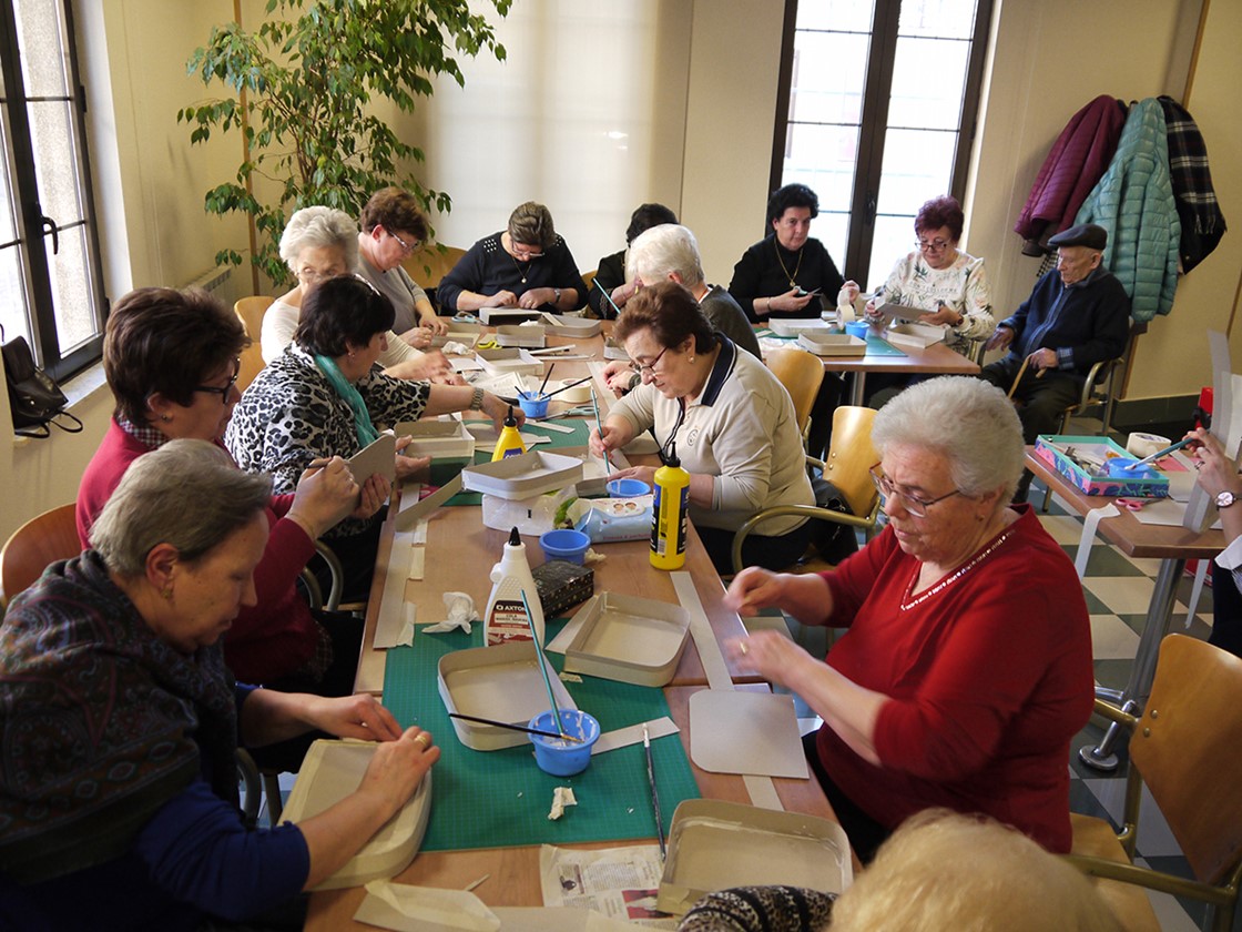 Taller de cajas de cartón mayores Carbajosa (2)