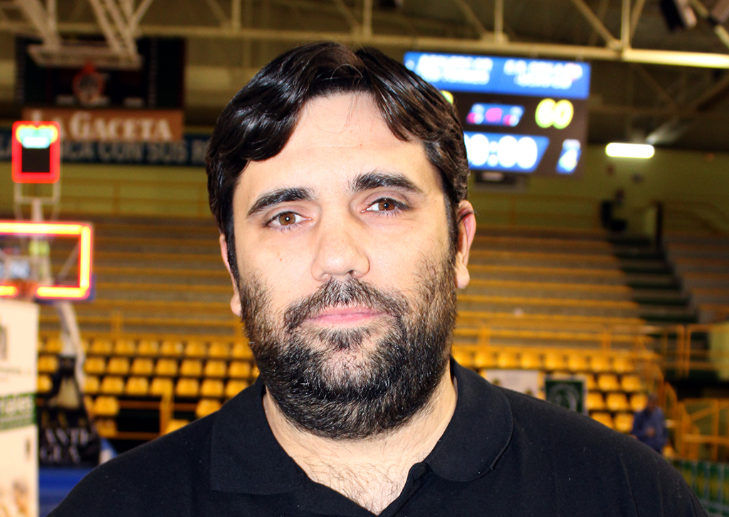 Manuel Rodríugez, entrenador del equipo cadete del CB Tormes.