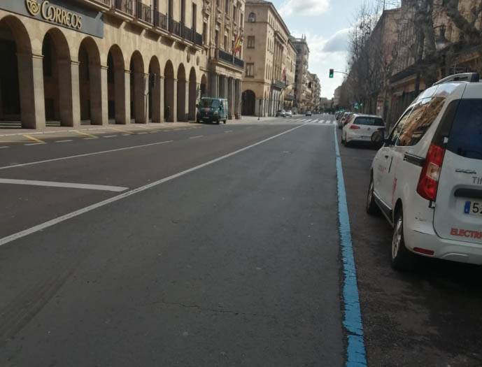 Zona azul en la Gran Vía de Salamanca.