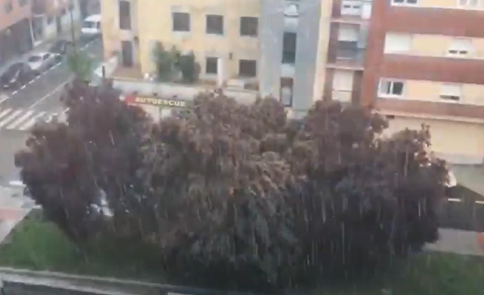 Aguacero de tormenta en Salamanca.