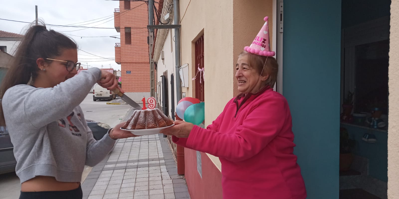 Calvarrasa de Abajo celebra el cumpleaños de Paula.