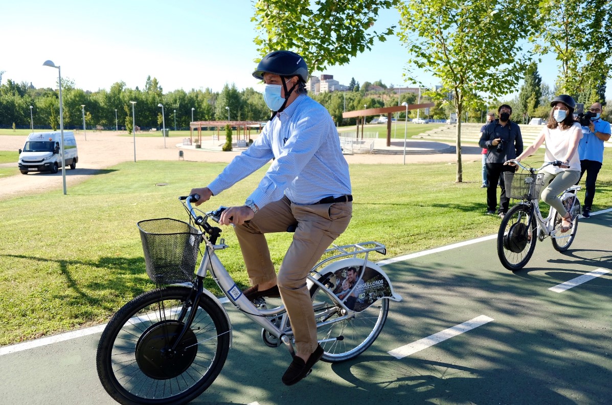 alcalde carbayo en bici electrica ical