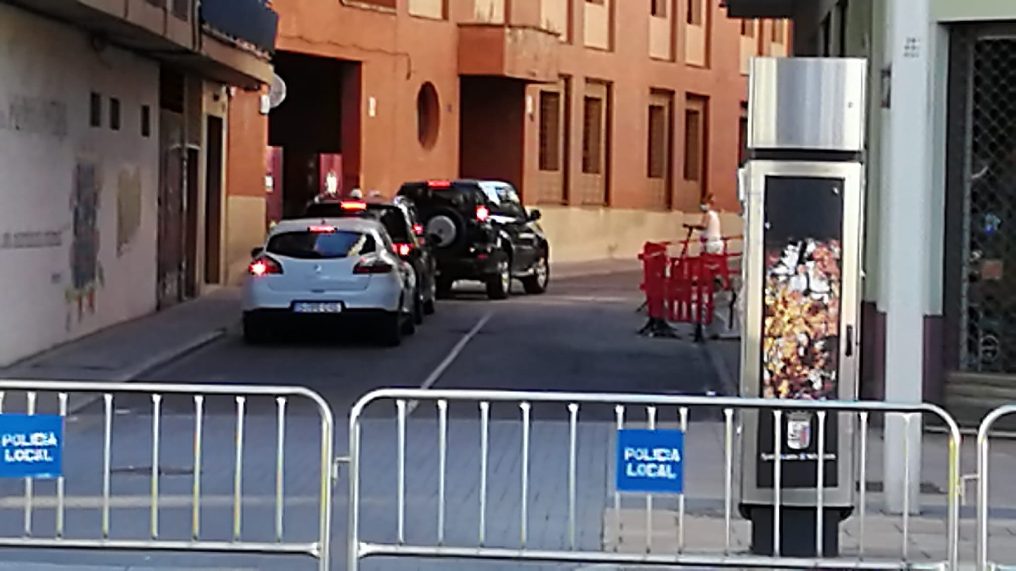 El auto-covid del centro de salud de La Alamedilla este sábado 15 de agosto.