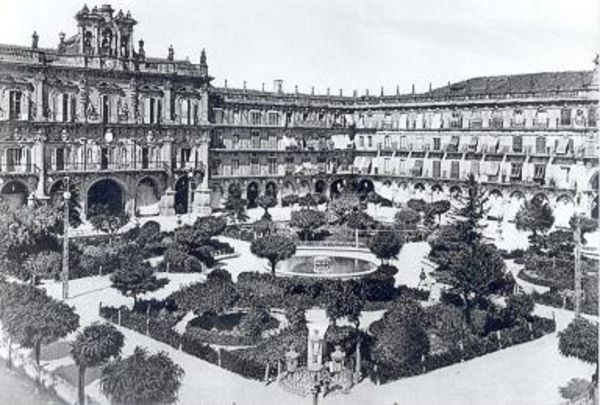 Plaza Mayor de Salamanca. Año 1900. Autor desconocido.