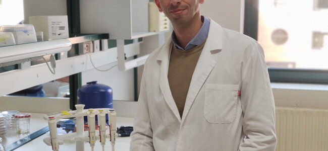 Raúl Rivas, catedrático del área de Microbiología, de la Universidad de Salamanca.