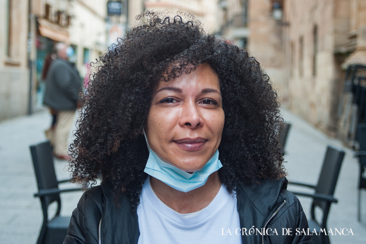 Sarah March, mujer trans en Salamanca, estudiante de Derecho y activista a favor de la Ley Trans y de la Ley LGTI Plus. 