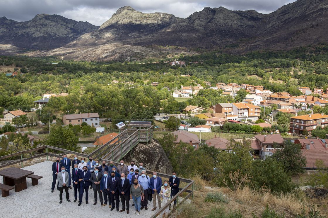 Mauñeco anuncia el plan de recuperación por el incendio de Ávila