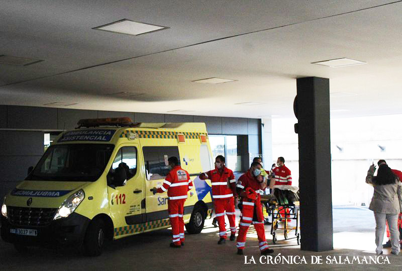 hospital nuevo ambulancias urgencias javier ramos (11)