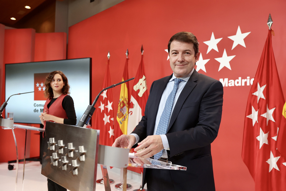 Juan Lázaro / ICAL. El presidente de la Junta de Castilla y León, Alfonso Fernández Mañueco, se reúne con la presidenta de la Comunidad de Madrid, Isabel Díaz Ayuso.