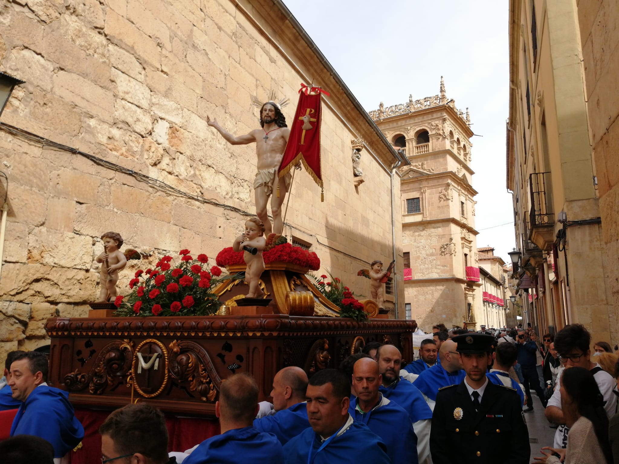 Jesús Resucitado por la calle Compañía.