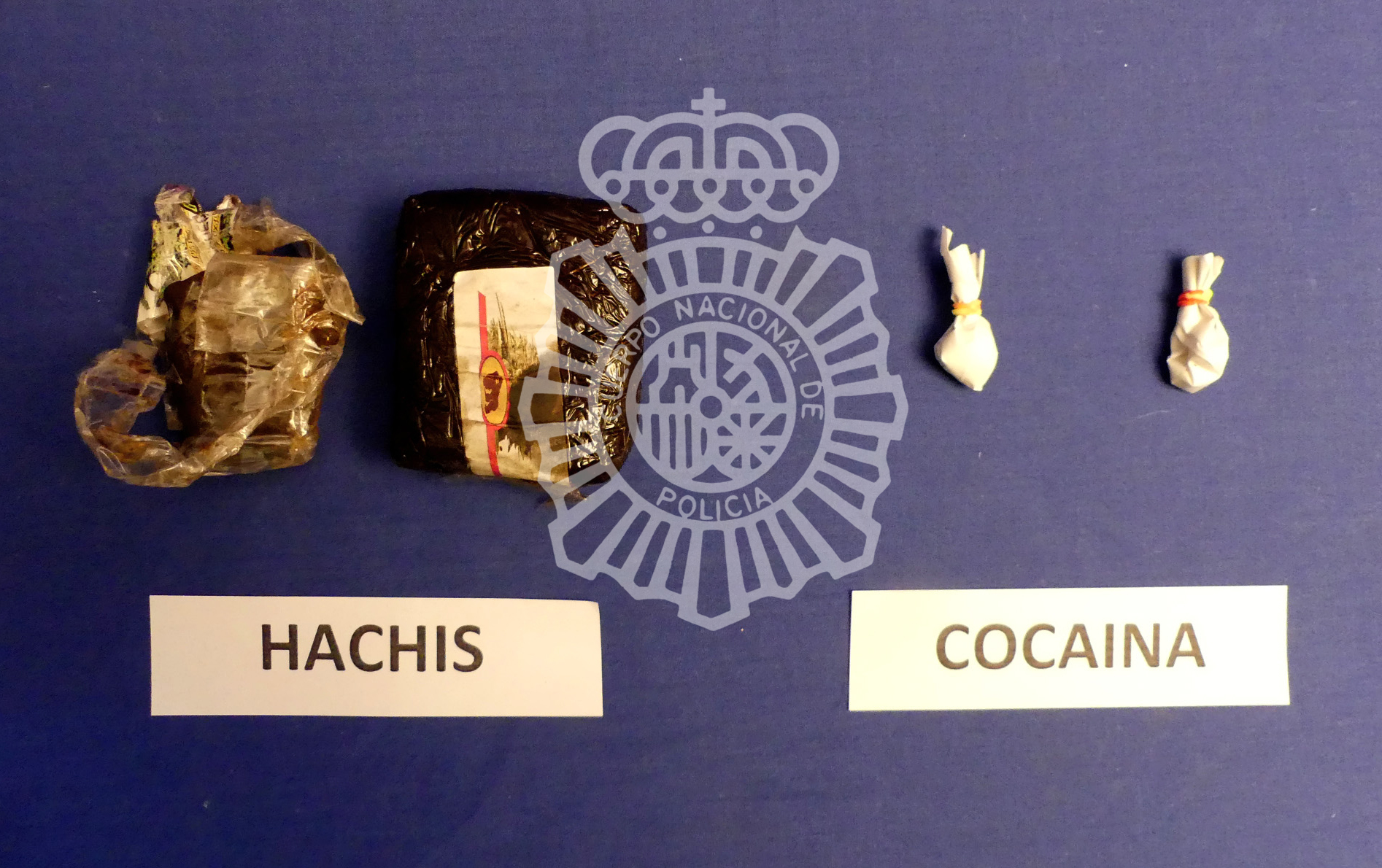 Cocaína y hachis incautados por la Policía Nacional en Salamanca.