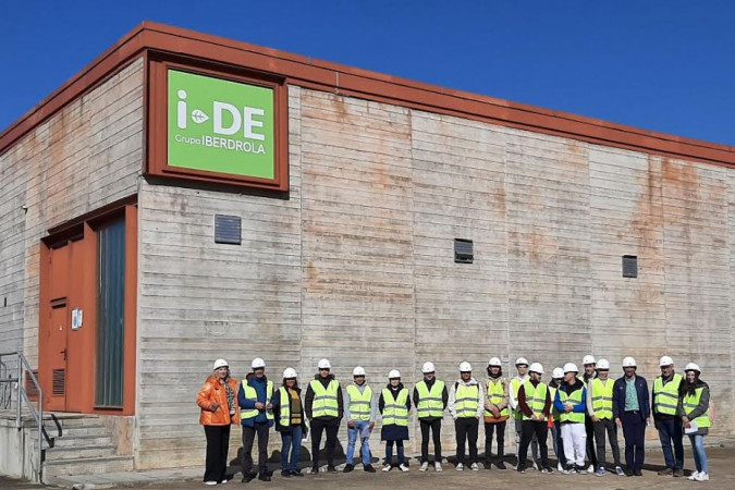 Los alumnos de FP de León se acercan a las instalaciones de Iberdrola
