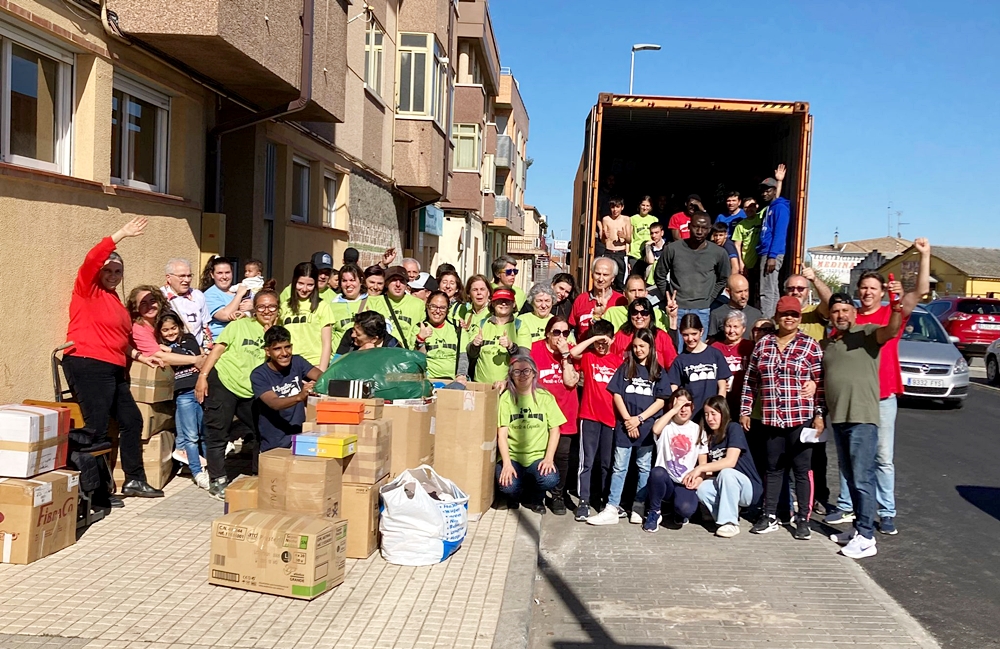 Voluntarios de El Ropero de Puente Ladrillo.