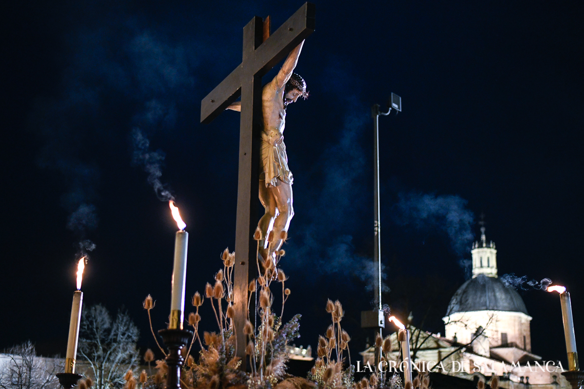 El Cristo de los Doctrinos en la procesión del Lunes Santo. Fotografías. Pablo de la Peña.