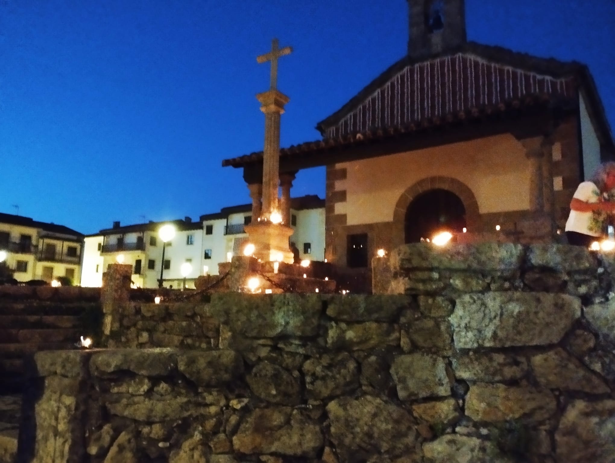 Velas y luceras en Candelario por San Juan. (4)