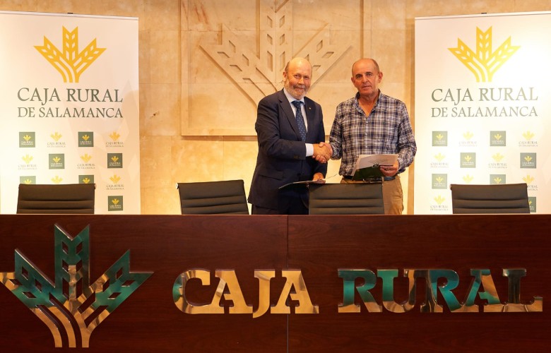 El presidente de Caja Rural, Ernesto Moronta Vicente, y el presidente de ‘El Majuelo, Juan Ingelmo.